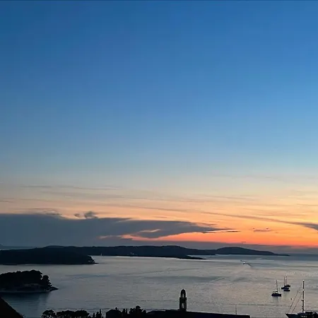 La Fee アパート *